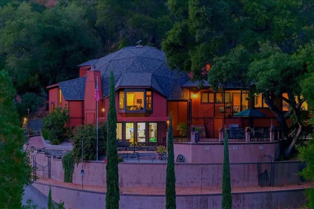 5224 Twin Falls Road Morgan Hill, CA 95037