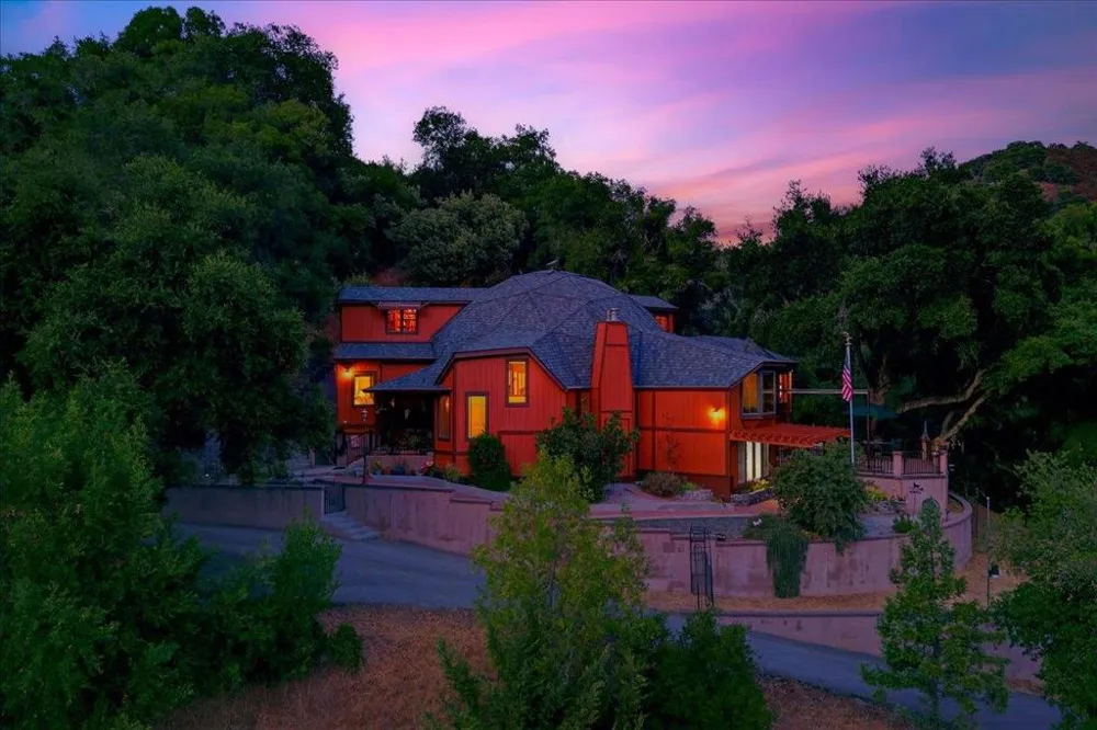 5224 Twin Falls Road Morgan Hill, CA 95037