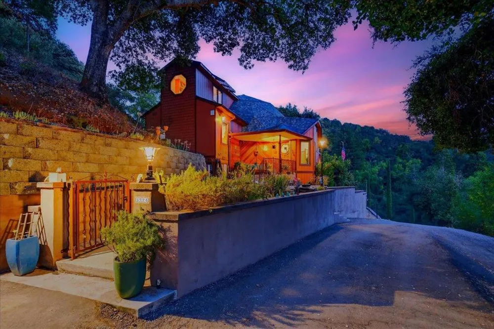 5224 Twin Falls Road Morgan Hill, CA 95037