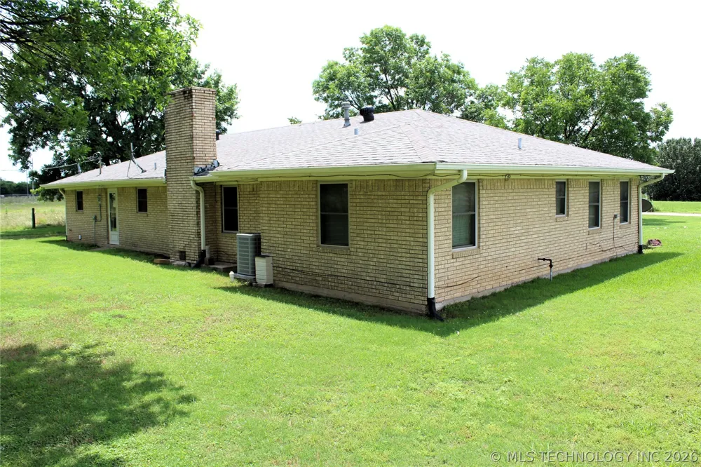 856 Sterret Road Calera, OK 74730