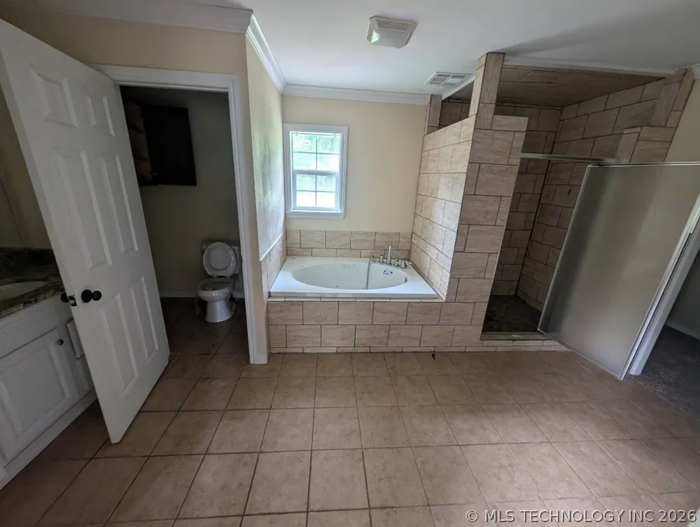 156 County Road 3237 Bartlesville, OK 74003