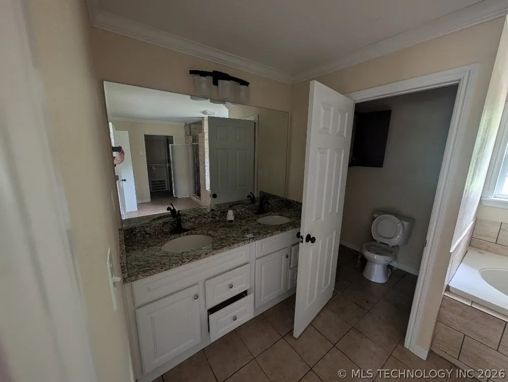 156 County Road 3237 Bartlesville, OK 74003
