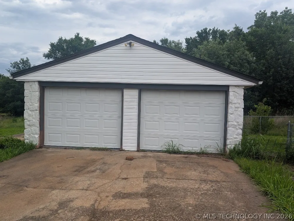 156 County Road 3237 Bartlesville, OK 74003