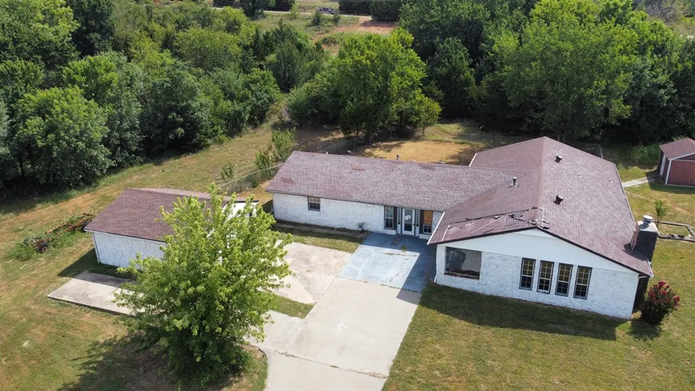 156 County Road 3237 Bartlesville, OK 74003