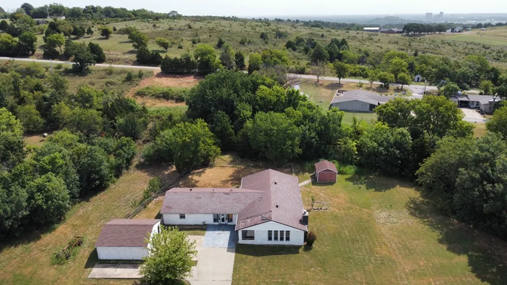 156 County Road 3237 Bartlesville, OK 74003