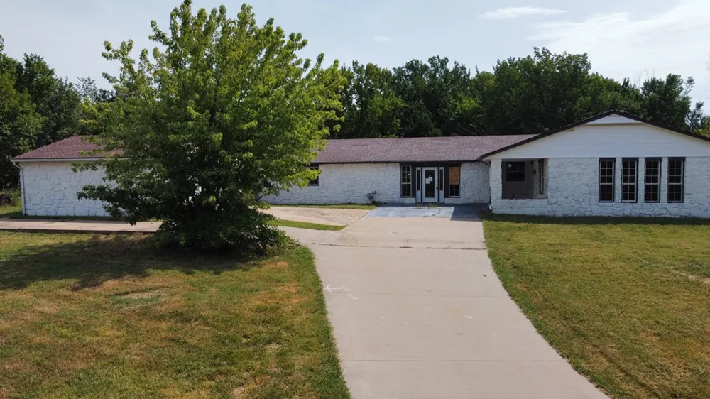 156 County Road 3237 Bartlesville, OK 74003