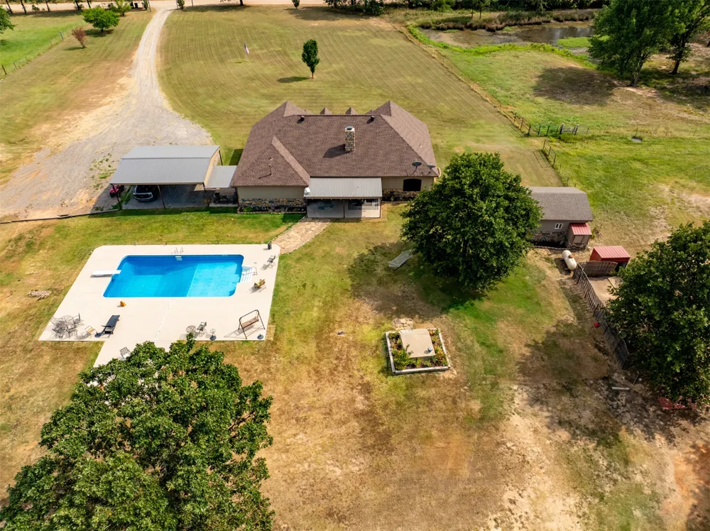 3079 W Folsom Atoka, OK 74533
