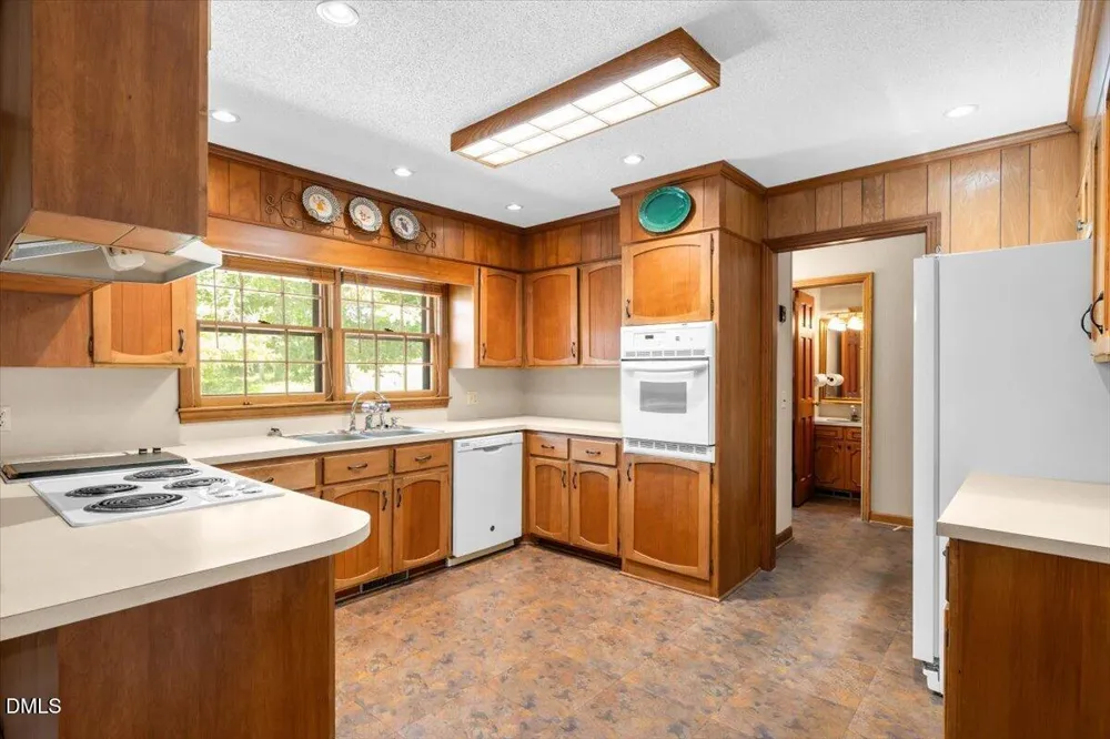 200 Edgewater Drive Broadway, NC 27505
