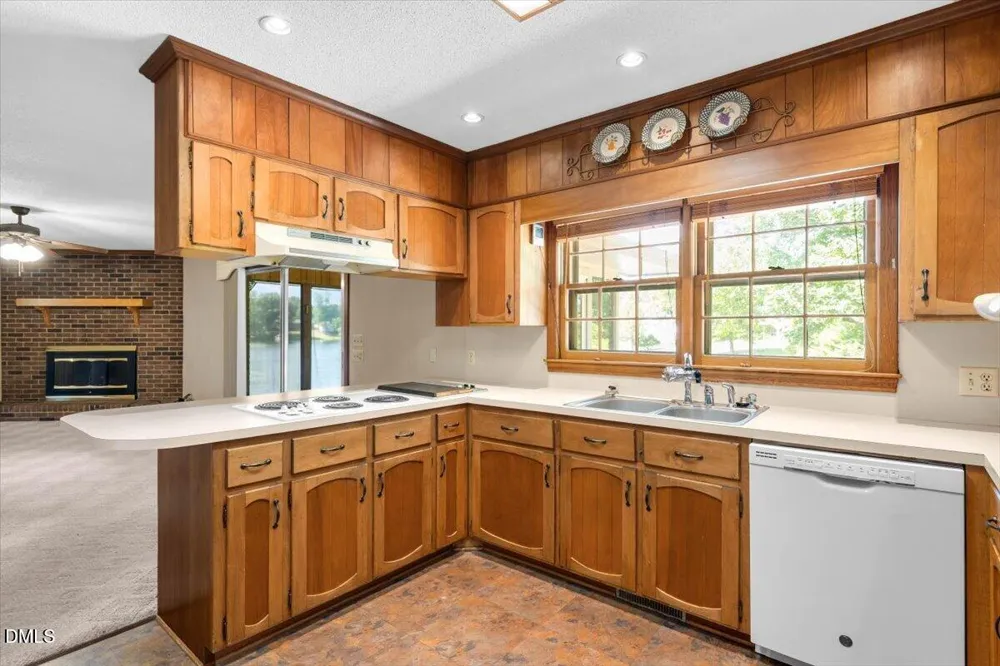 200 Edgewater Drive Broadway, NC 27505