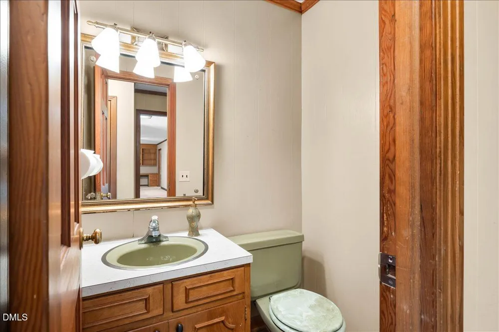 200 Edgewater Drive Broadway, NC 27505