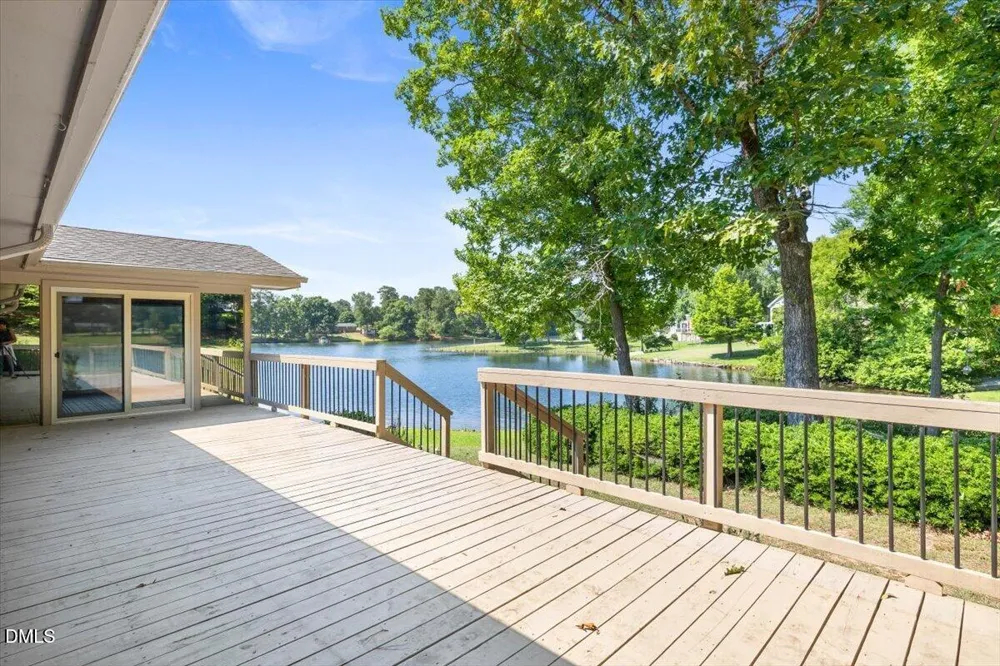 200 Edgewater Drive Broadway, NC 27505