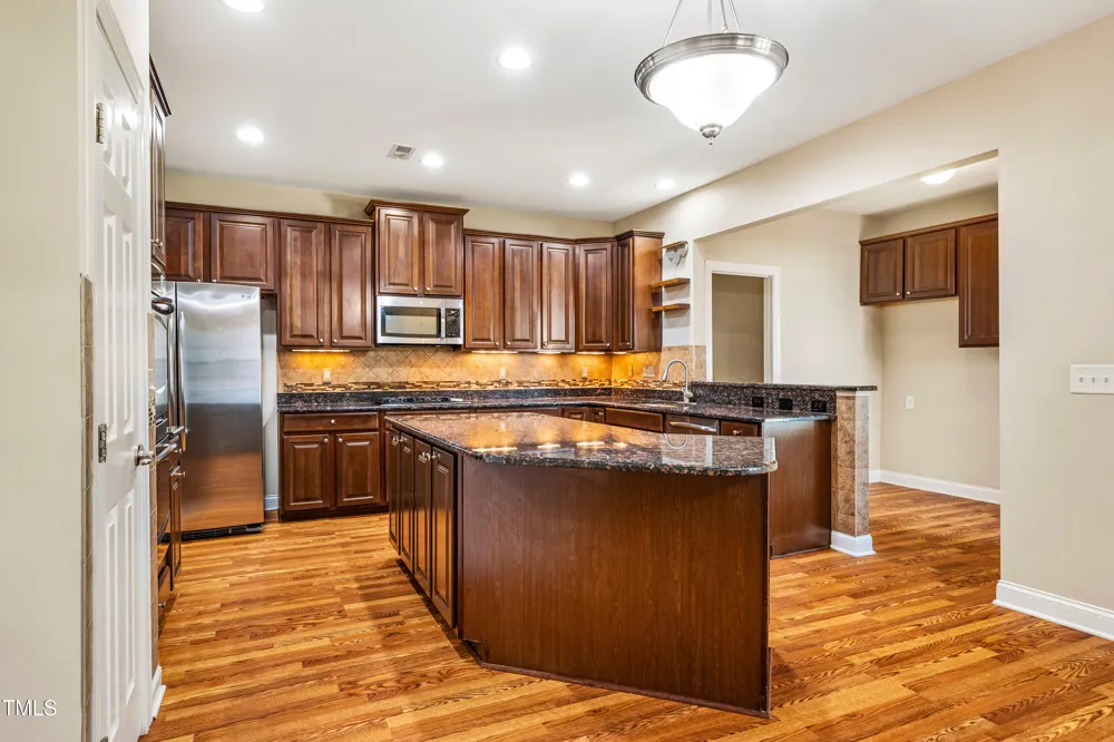 2129 Glade Valley Lane Morrisville, NC 27560