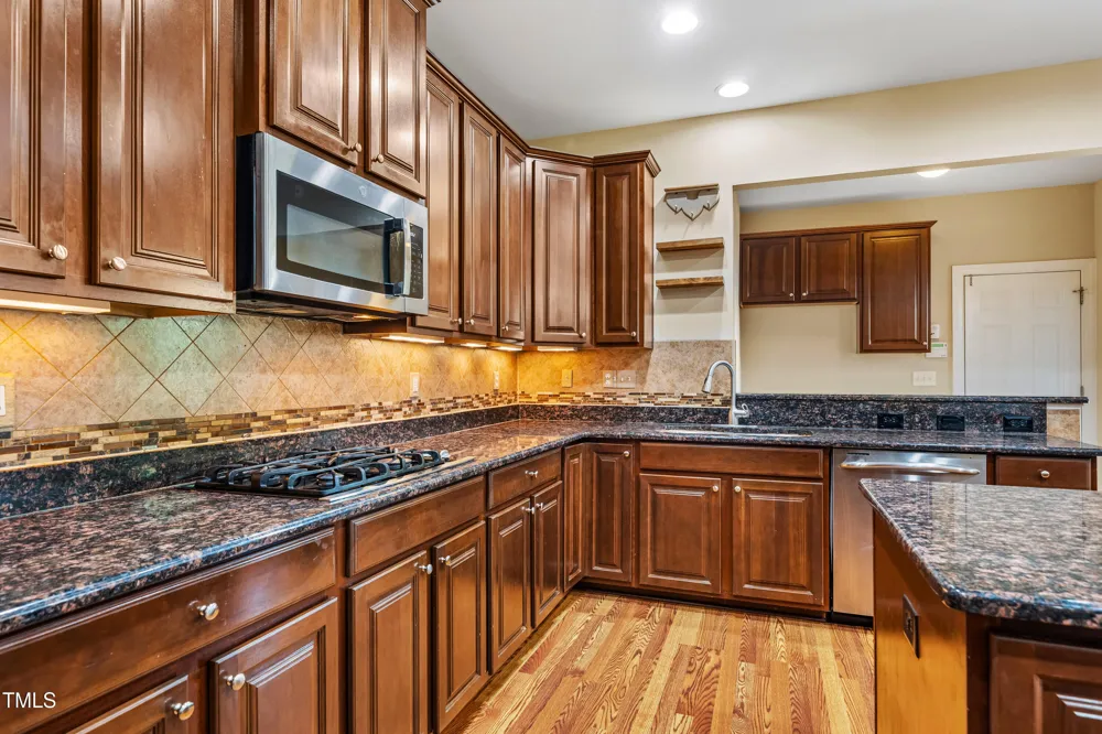 2129 Glade Valley Lane Morrisville, NC 27560