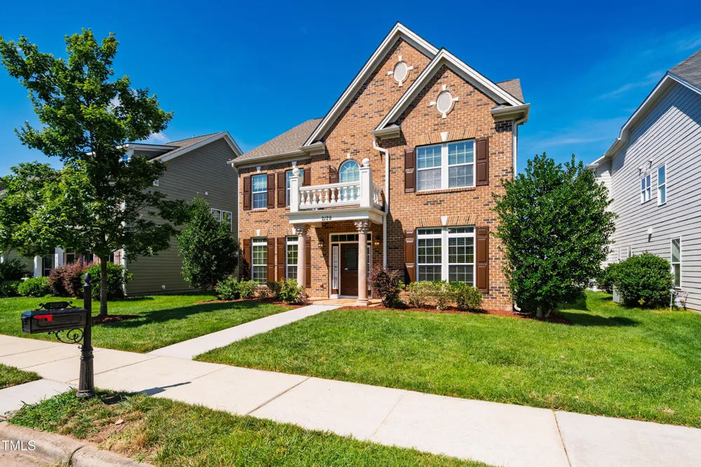 2129 Glade Valley Lane Morrisville, NC 27560