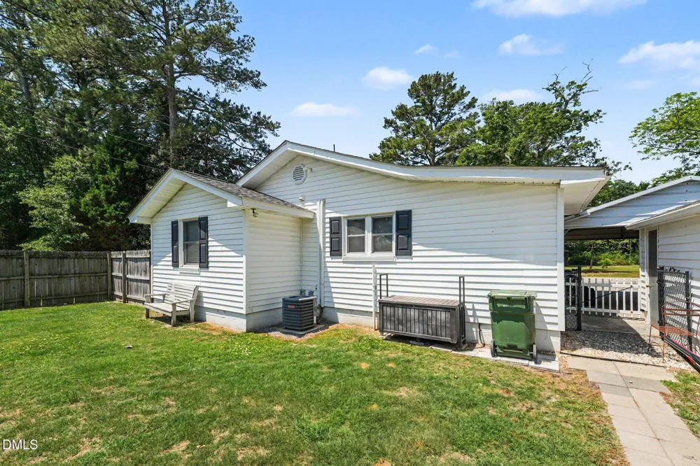 106 Fort Street Pikeville, NC 27863
