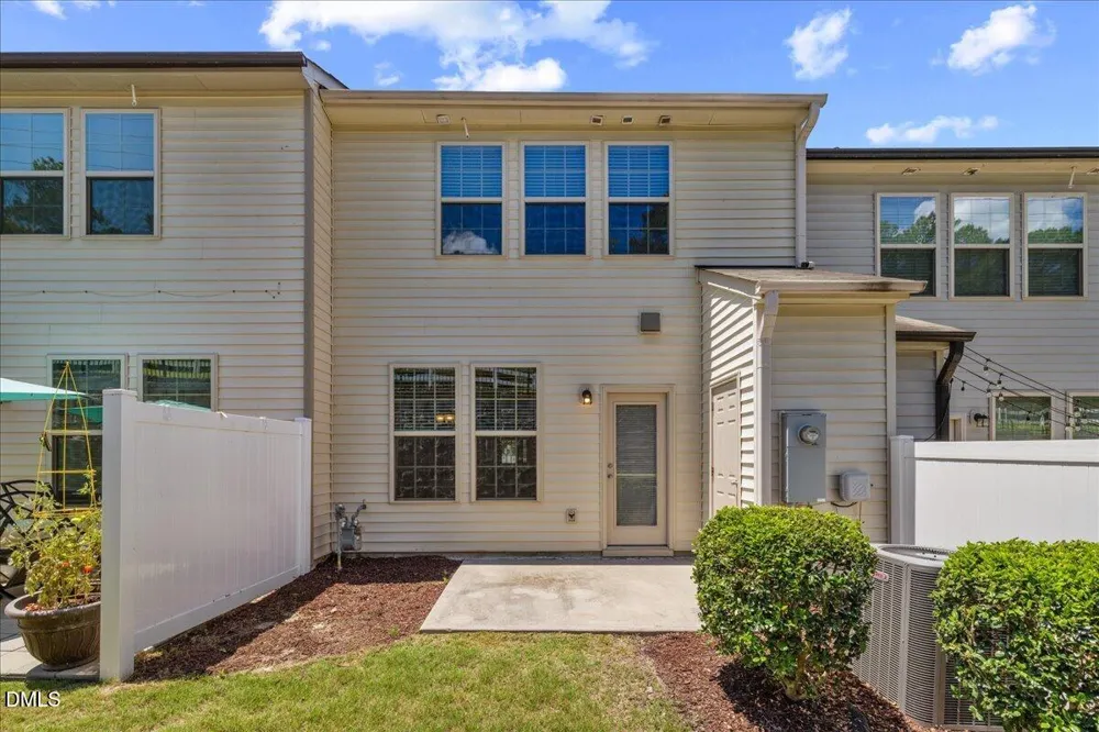 3834 Prince Noah Loop Wake Forest, NC 27587