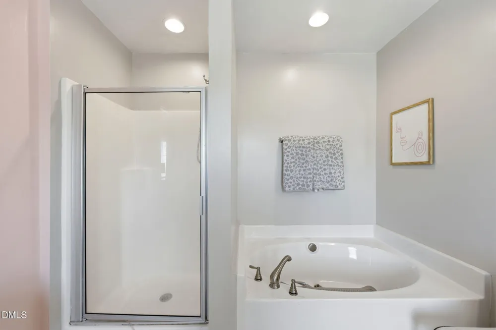4019 Comrie Lane Burlington, NC 27215