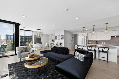 1105 W Main Street #403