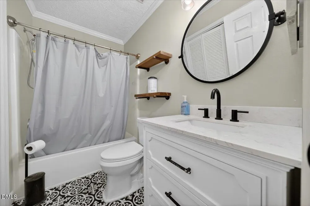 6700 Cane Creek Drive Efland, NC 27243