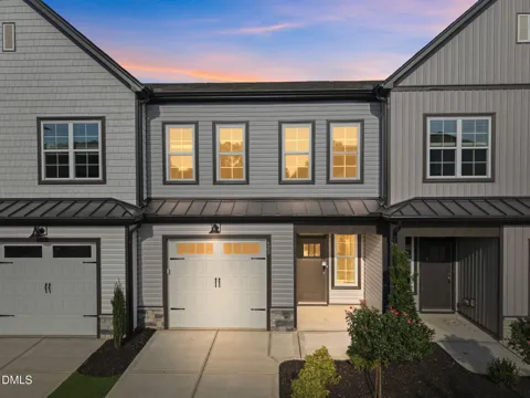 623 Marshskip Way #8