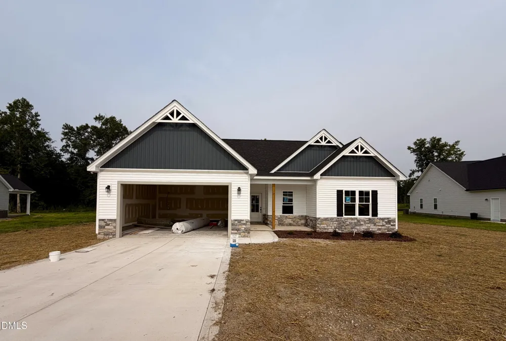 3760 Chatsworth Drive La Grange, NC 28551