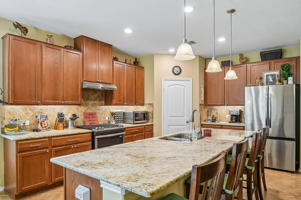 1601 Bovina Drive Leander, TX 78641