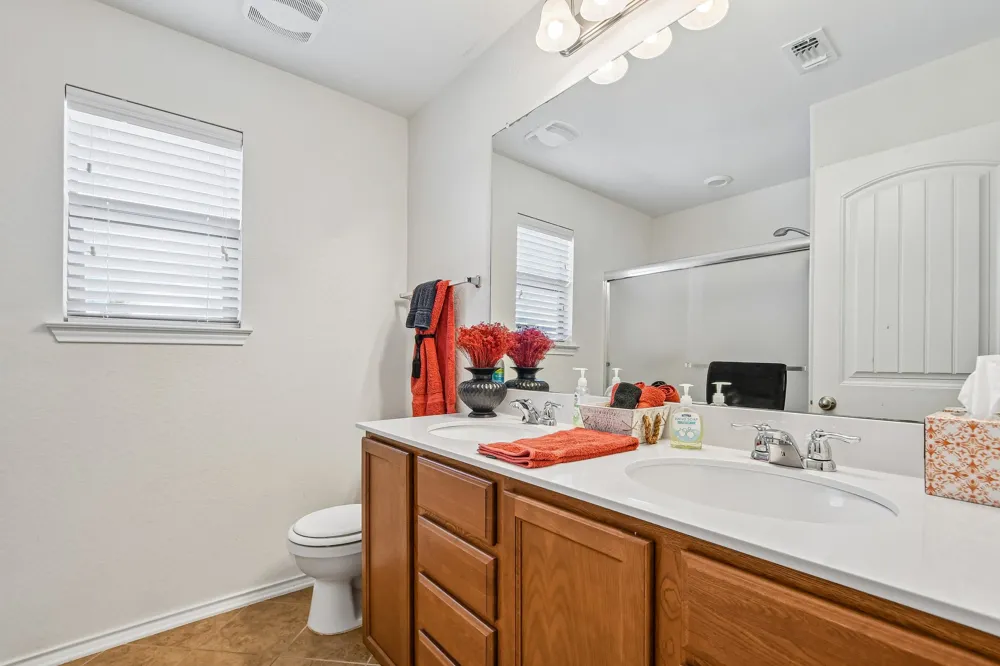 1601 Bovina Drive Leander, TX 78641