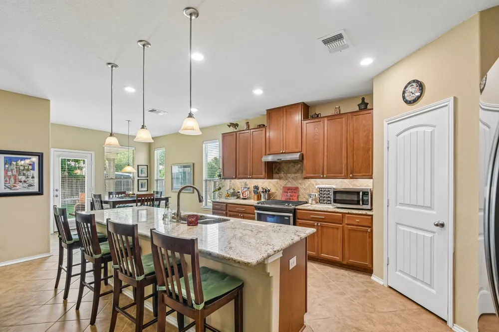 1601 Bovina Drive Leander, TX 78641