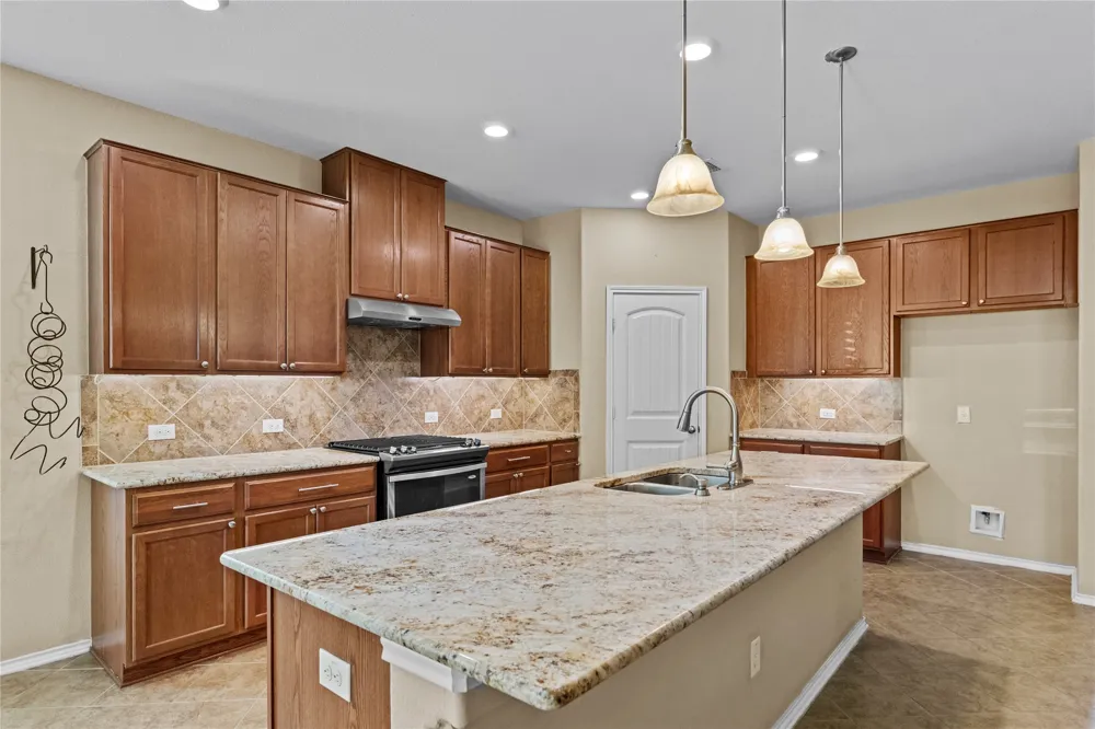 1601 Bovina Drive Leander, TX 78641