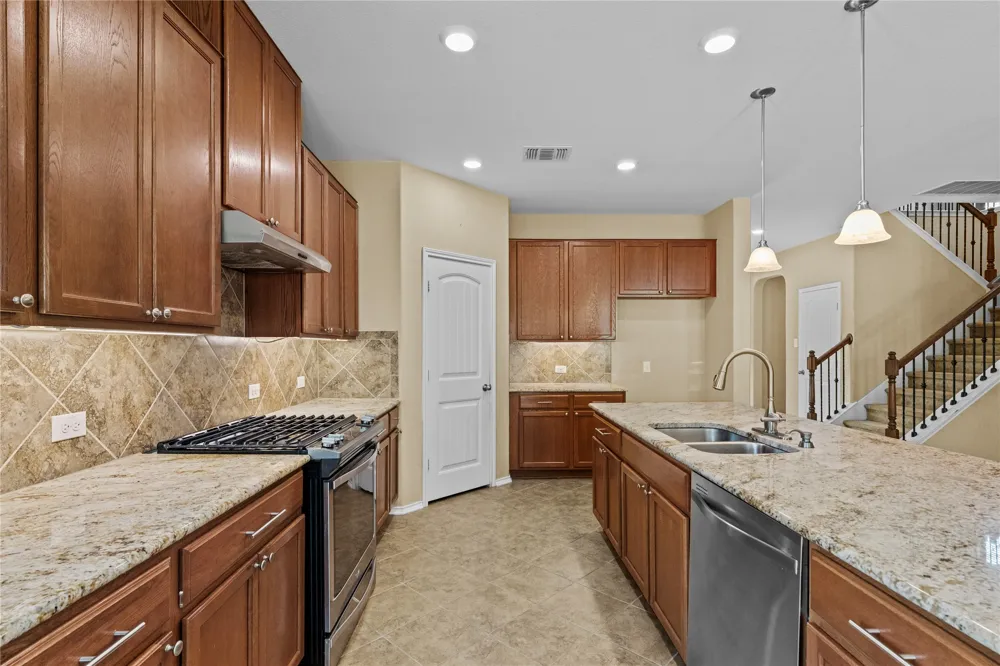 1601 Bovina Drive Leander, TX 78641