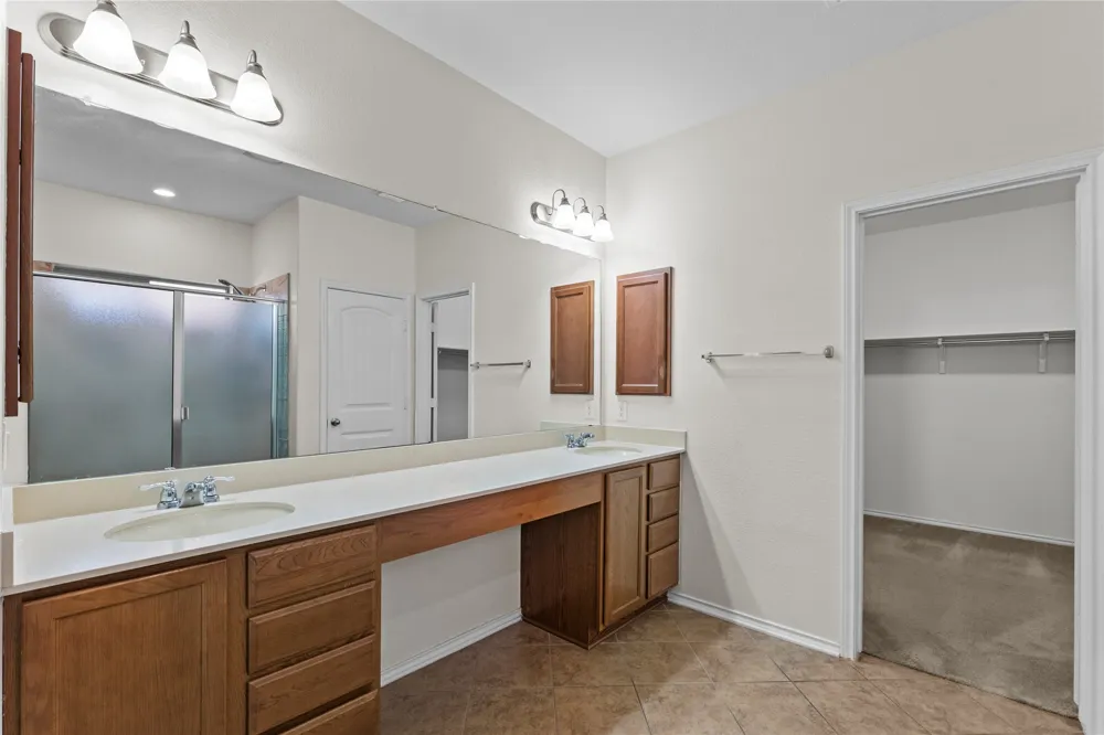 1601 Bovina Drive Leander, TX 78641
