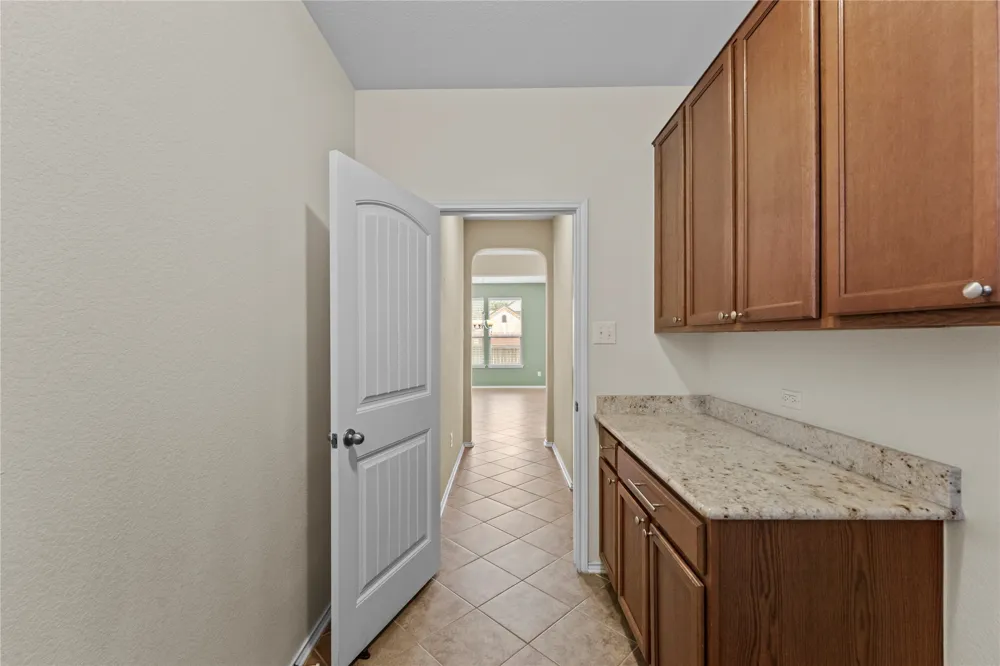 1601 Bovina Drive Leander, TX 78641