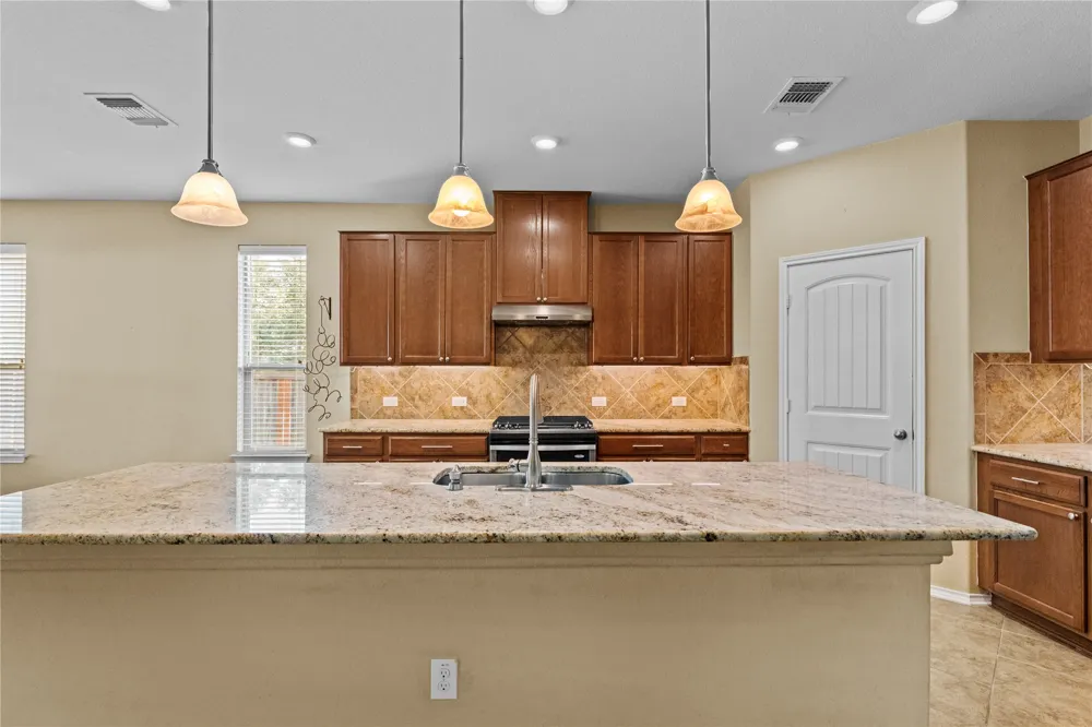1601 Bovina Drive Leander, TX 78641