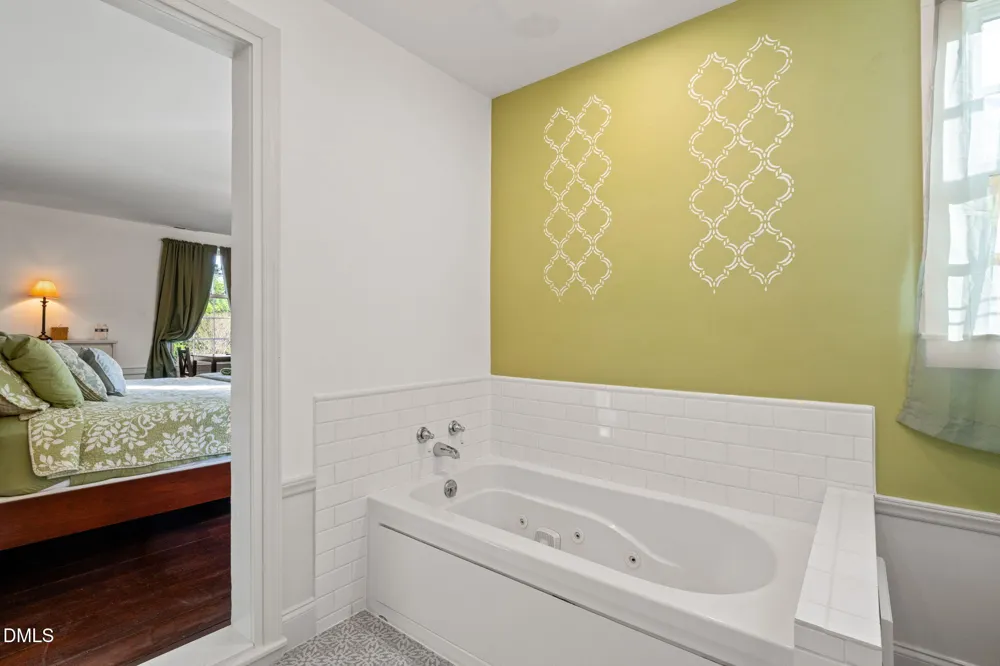 104 Shiney Rock Road Clarksville, VA 23927