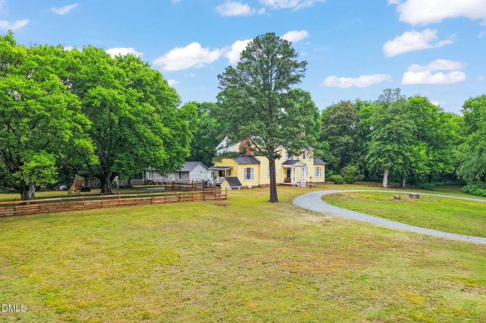 104 Shiney Rock Road Clarksville, VA 23927