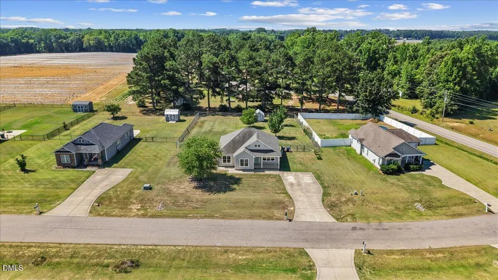 5606 Blanch Fields Lane Lucama, NC 27851