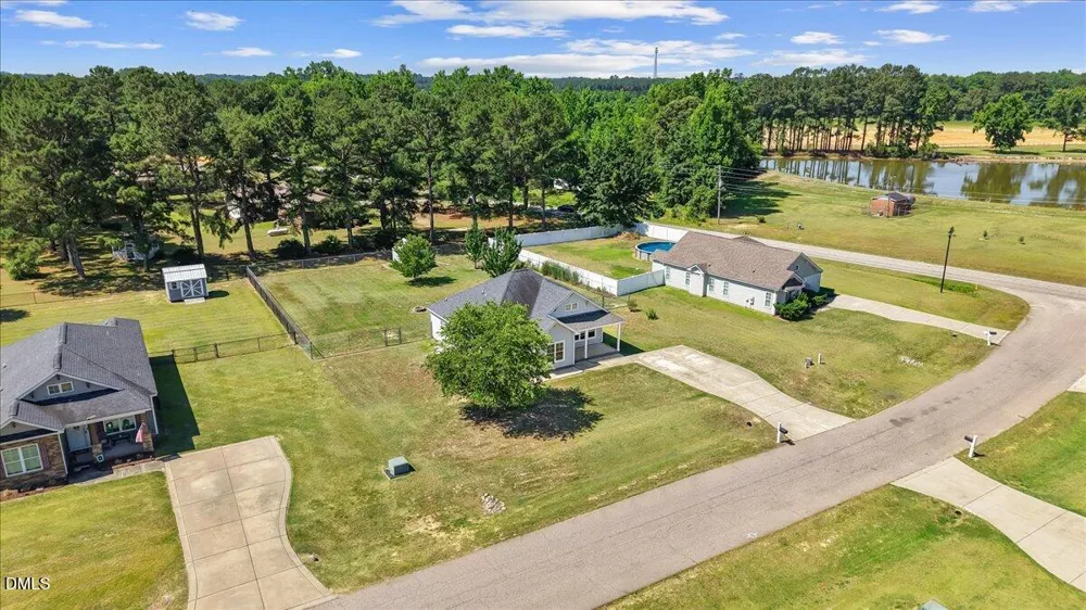 5606 Blanch Fields Lane Lucama, NC 27851