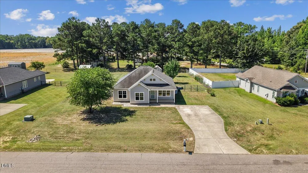 5606 Blanch Fields Lane Lucama, NC 27851