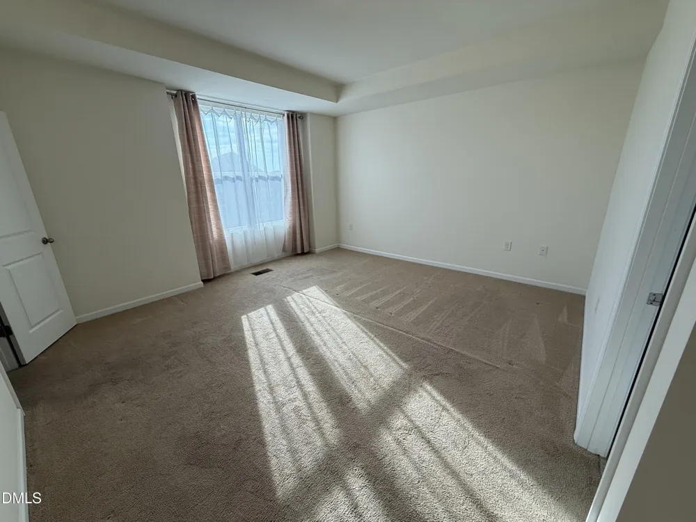 516 Skymont Drive Holly Springs, NC 27540
