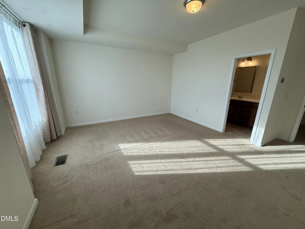 516 Skymont Drive Holly Springs, NC 27540