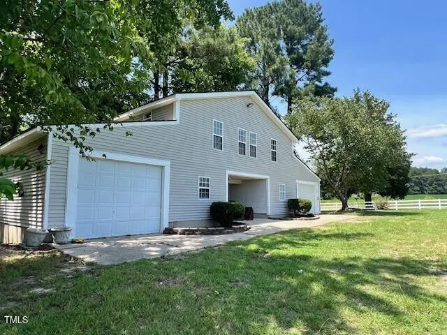 9816 Debnam Road Zebulon, NC 27597