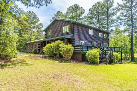 105 Lakewood Drive