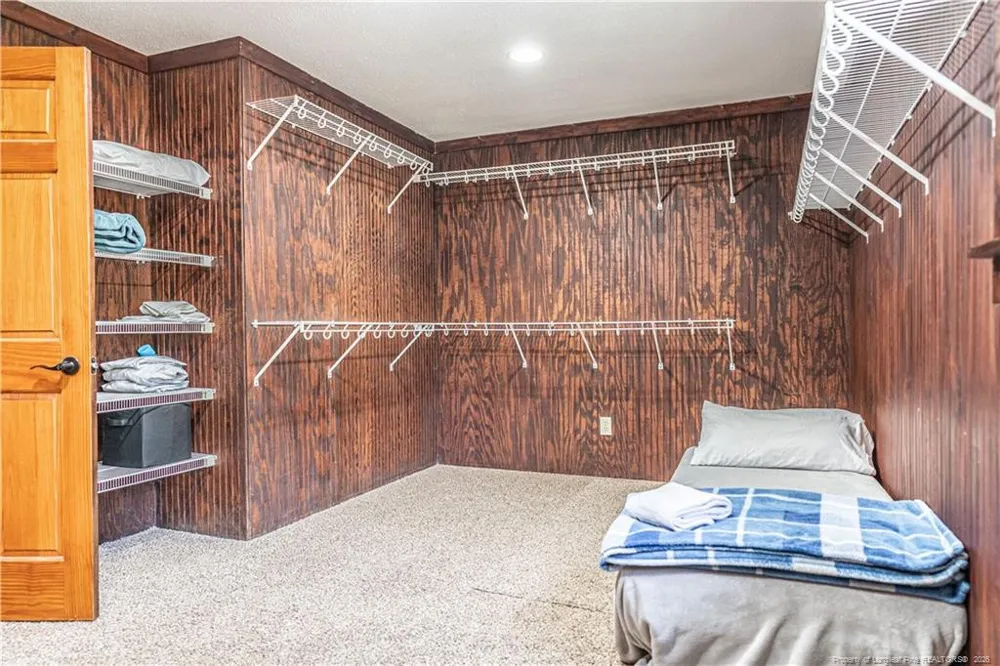 105 Lakewood Drive Aberdeen, NC 28315