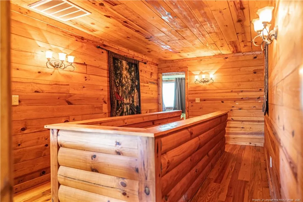105 Lakewood Drive Aberdeen, NC 28315
