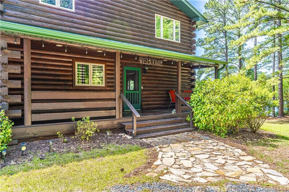 105 Lakewood Drive Aberdeen, NC 28315