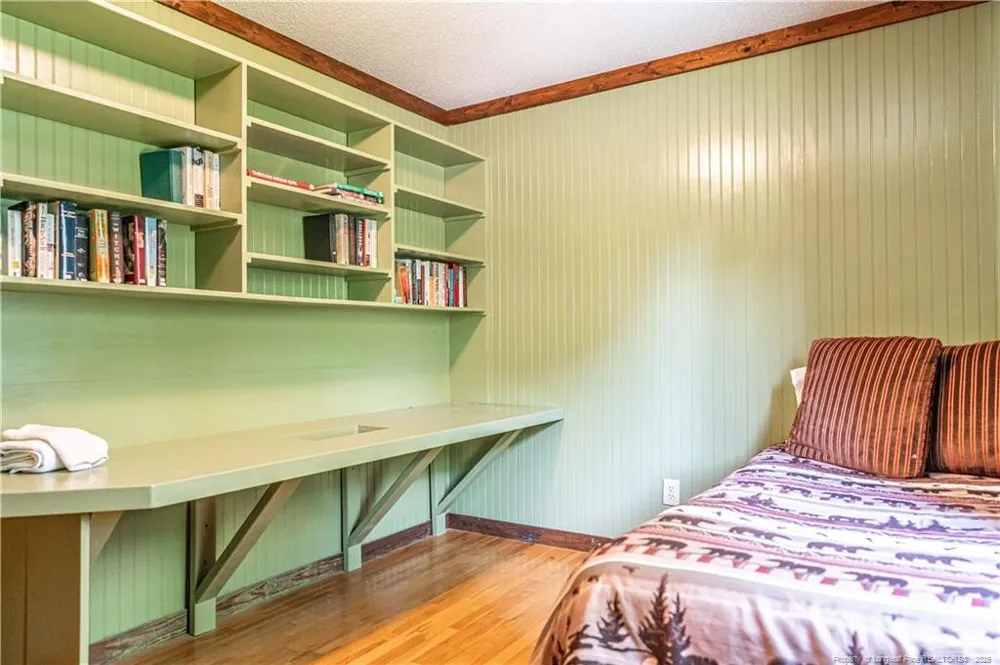 105 Lakewood Drive Aberdeen, NC 28315