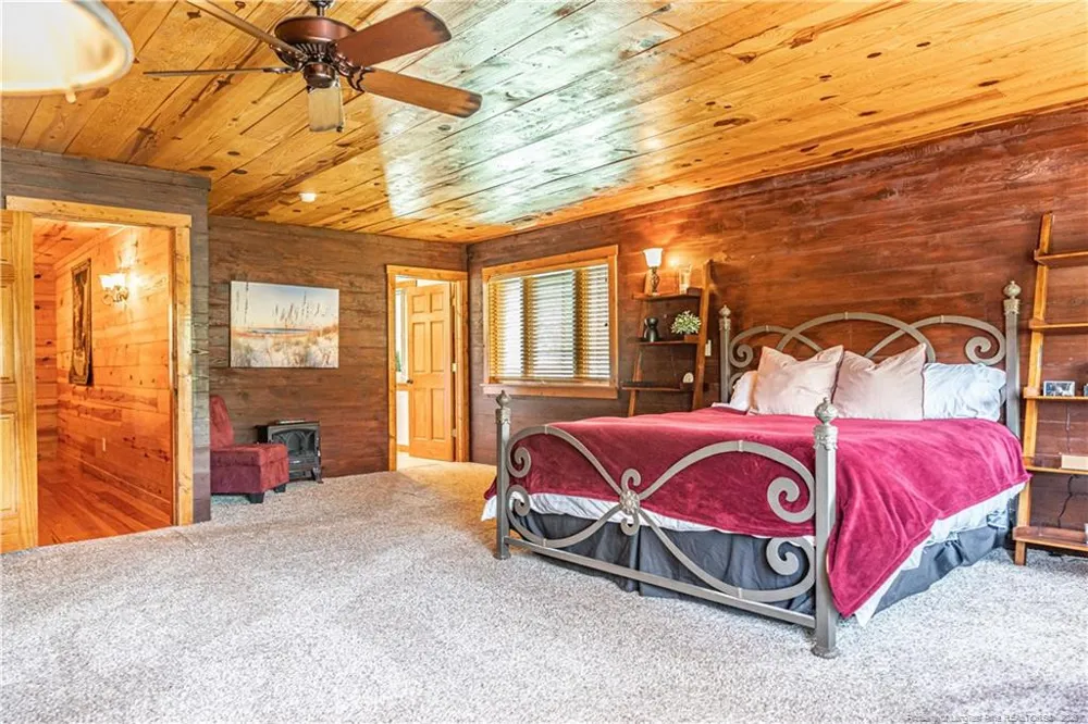 105 Lakewood Drive Aberdeen, NC 28315