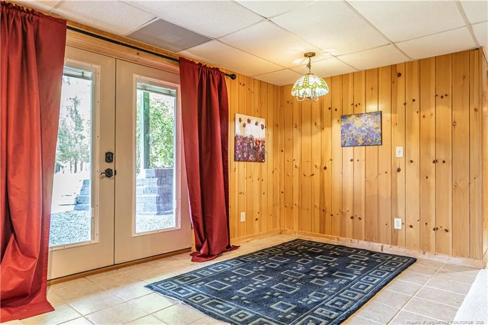 105 Lakewood Drive Aberdeen, NC 28315