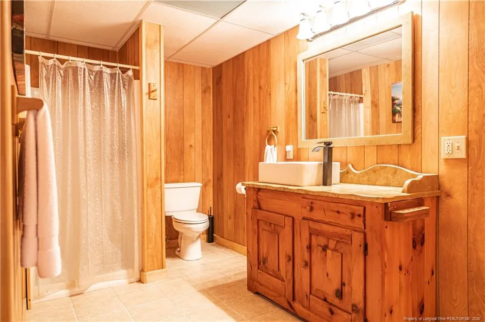 105 Lakewood Drive Aberdeen, NC 28315