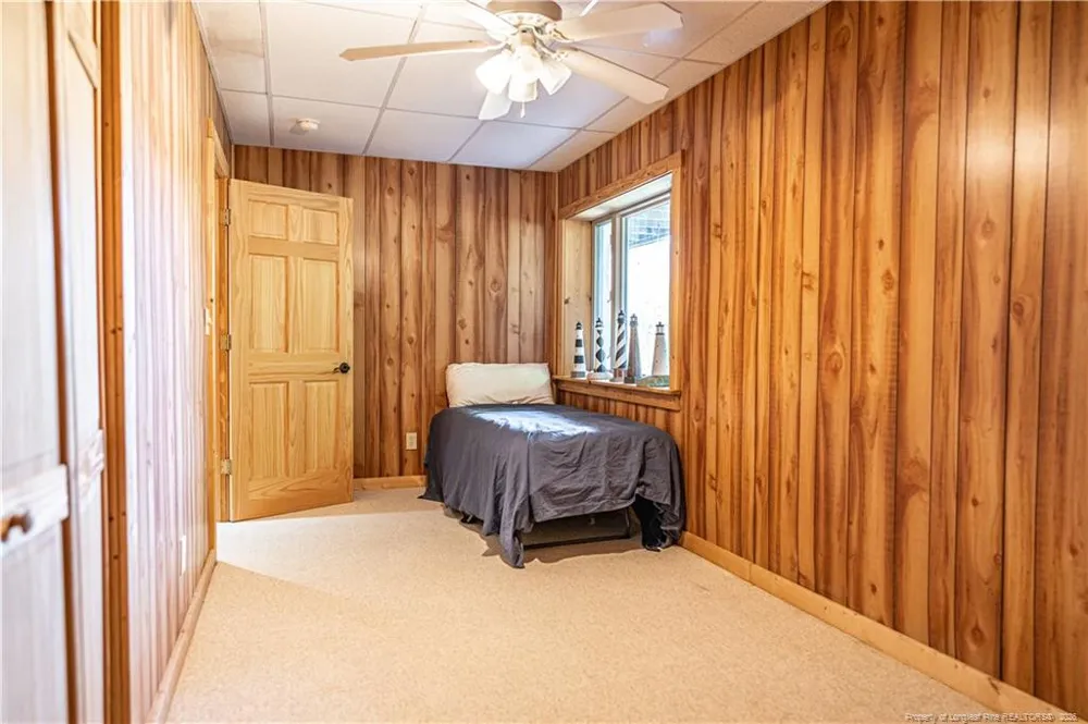 105 Lakewood Drive Aberdeen, NC 28315
